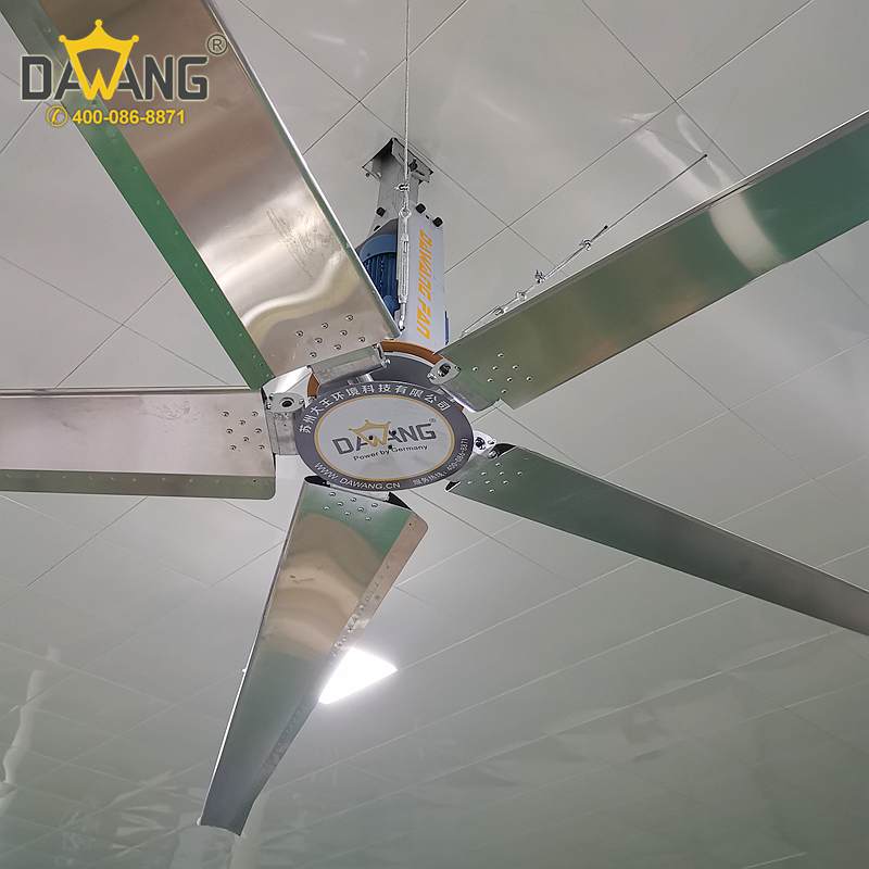 學校工廠食堂就餐時通過工業大風扇進行免费看片免费视频降溫